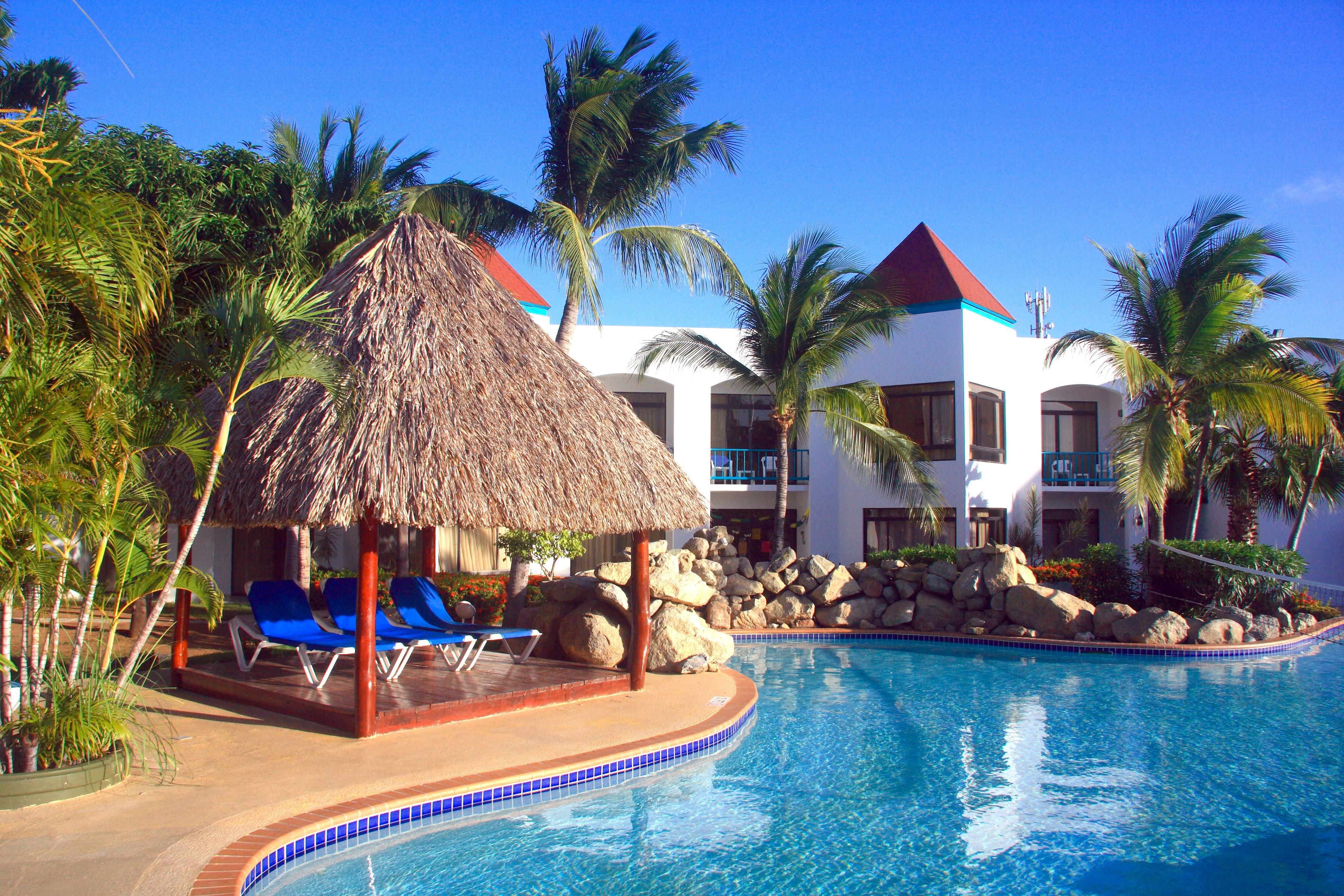 Courtyard By Marriott Aruba Resort Палм Бич Экстерьер фото